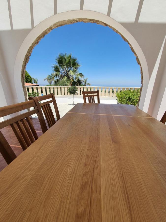 Villa Serapho Пафос Екстериор снимка
