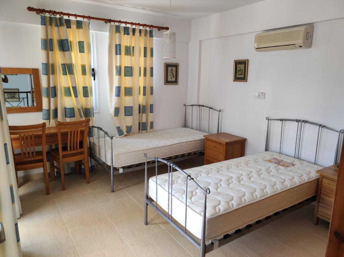 Villa Serapho Пафос Екстериор снимка