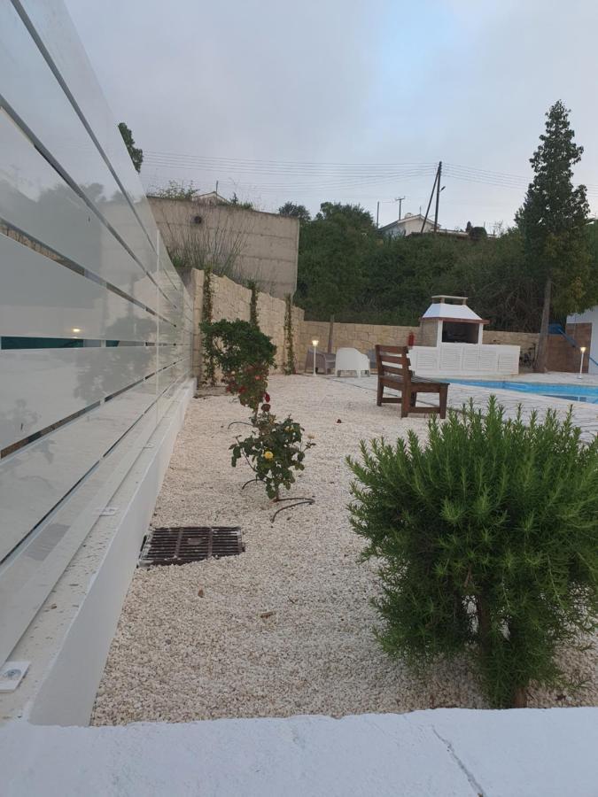 Villa Serapho Пафос Екстериор снимка