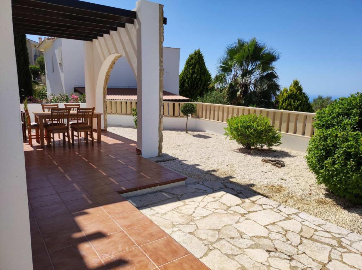 Villa Serapho Пафос Екстериор снимка