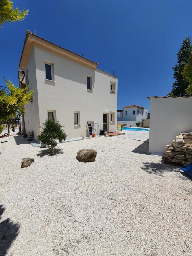 Villa Serapho Пафос Екстериор снимка